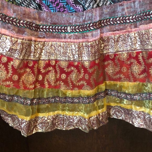 Gold glittery full length skirt - Picture 4 of 4